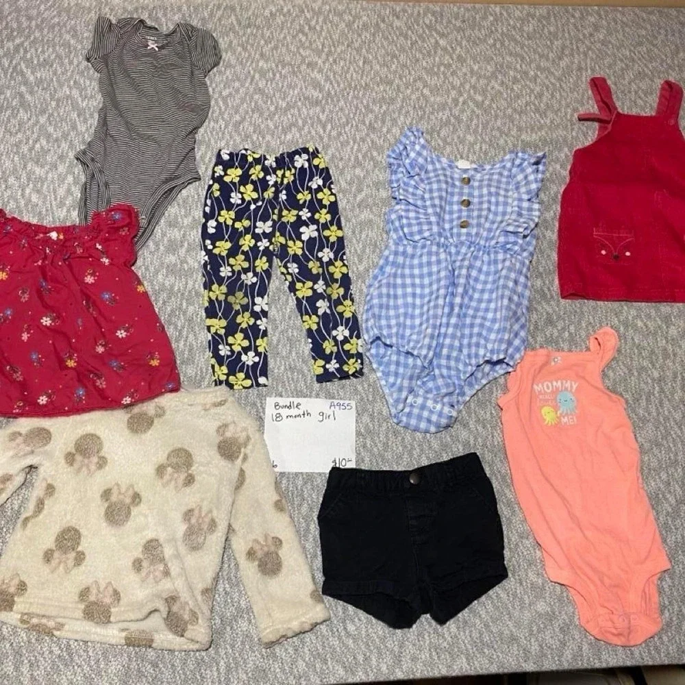 Baby girl clothes bundle Size: 18 months. SKU-A955#kids